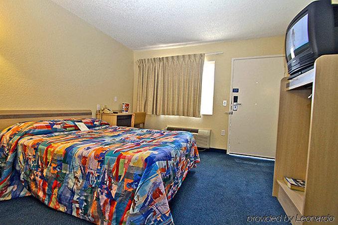 Motel 6-Bakersfield, Ca - Convention Center Esterno foto